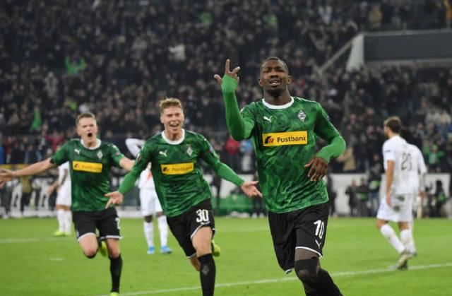 态度也是他 态度也是他