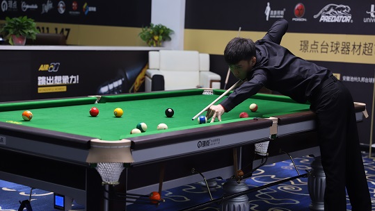 场上不仅是 场上不仅是